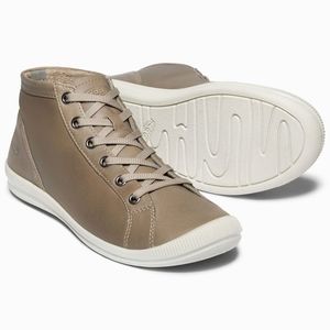 KEEN Lorelei Chukka Boot, Size 8 women's